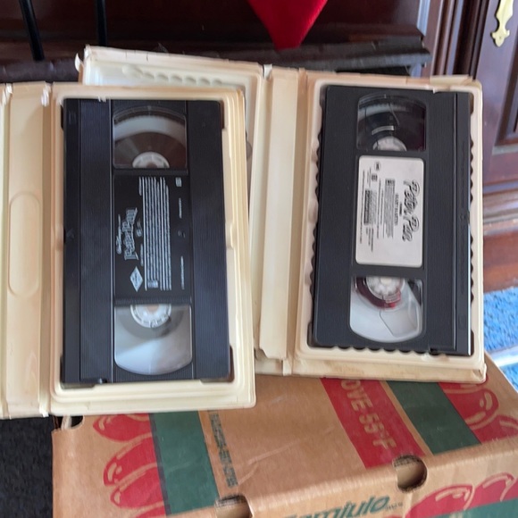 2 VCR Tapes Peter Pan - Picture 2 of 3